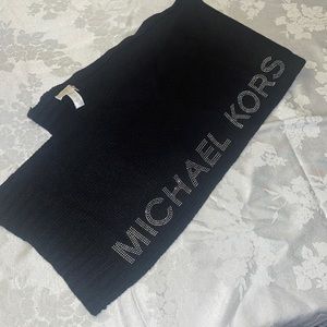 Michael kors scarf black With rhinestones